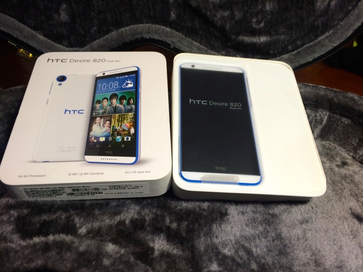 開箱!HTC Desire 820 白藍開封加夜拍比較