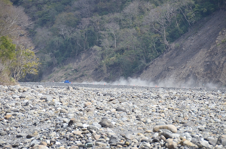 南橫通車困難:MPV+米其林Primacy 3ST開到梅山口折返探勘實測之行
