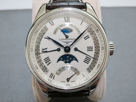 打造手腕上的品味,小資上班族錶款建議 : 浪琴四逆跳月相錶 Longines Master Retrograde Moonphases