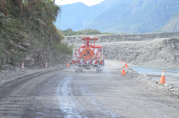 南橫通車困難:MPV+米其林Primacy 3ST開到梅山口折返探勘實測之行