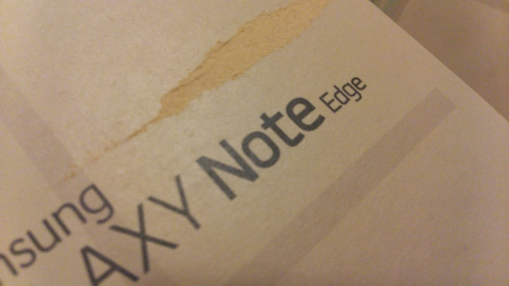 Galaxy note edge 簡易開箱圖。(文少)