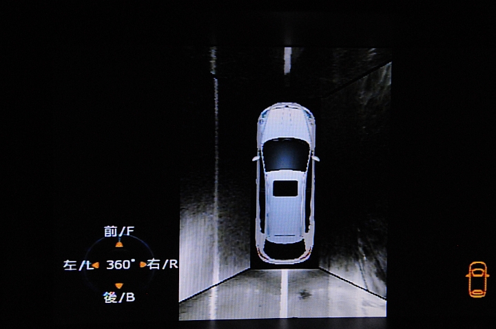2010年Luxgen SUV以智慧車為訴求,原配有胎壓偵測器卻取消,有點可惜。
