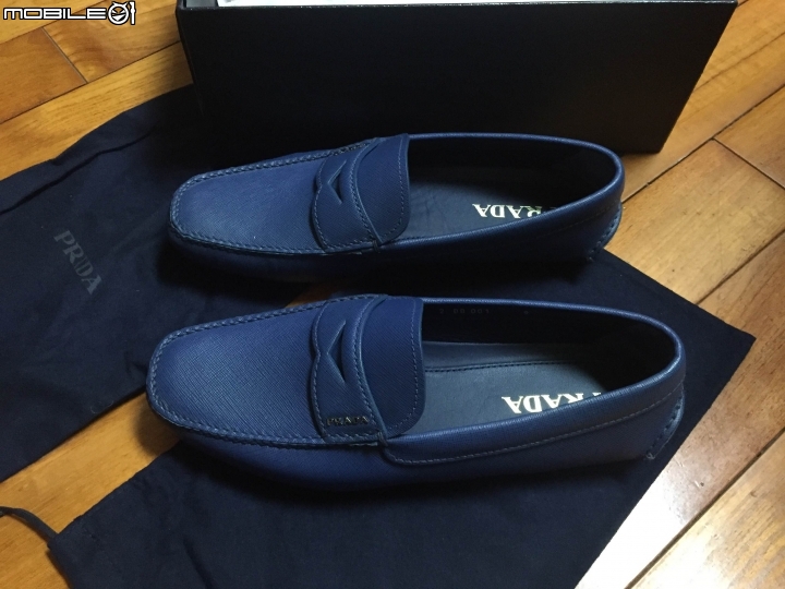 Bottega Veneta 長夾(限時特惠搶到的)+ Prada 鞋 +Ysl太陽眼鏡(一起開箱)