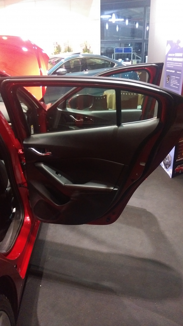 Mazda 3 CROSSOVER CUV變種休旅
