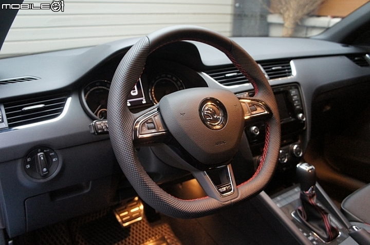 2015年式Octavia combi RS TSI開箱~!!
