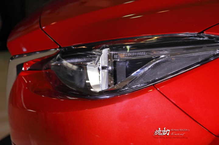 Mazda 3 CROSSOVER CUV變種休旅