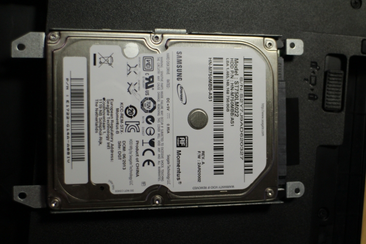 ASUS X450VC筆電小升級(換裝SSD紀錄)