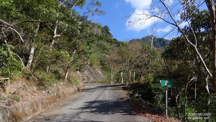 On the road again 2015/01/15 "裡冷林道" 驚鴻一撇