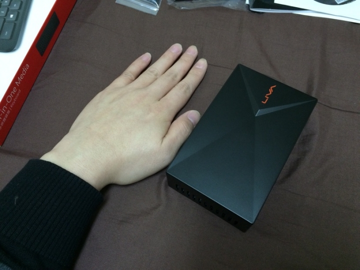 Liva X 純硬體開箱