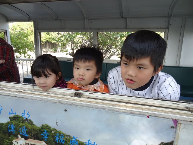 親子旅遊-加班紙風車小火車