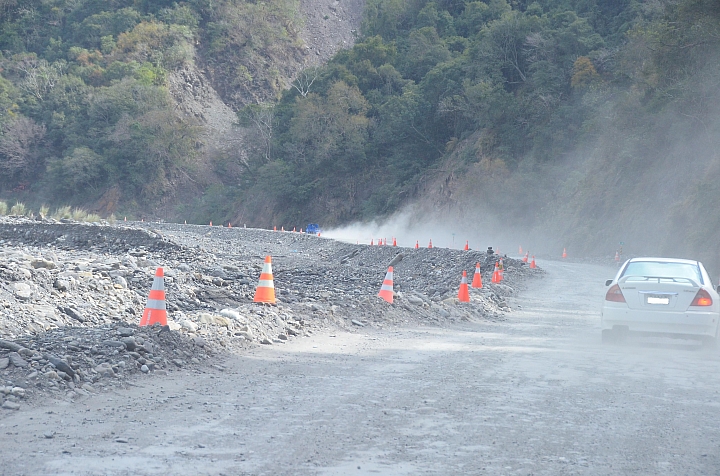 南橫通車困難:MPV+米其林Primacy 3ST開到梅山口折返探勘實測之行