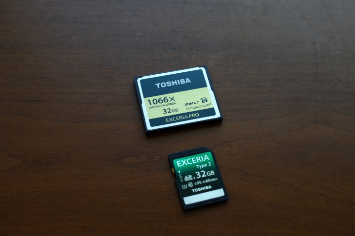 『開箱』TOSHIBA EXCERIA PRO 1066X 160MB-R/150MB-W/S 32GB UDMA 7 CF卡簡單開箱