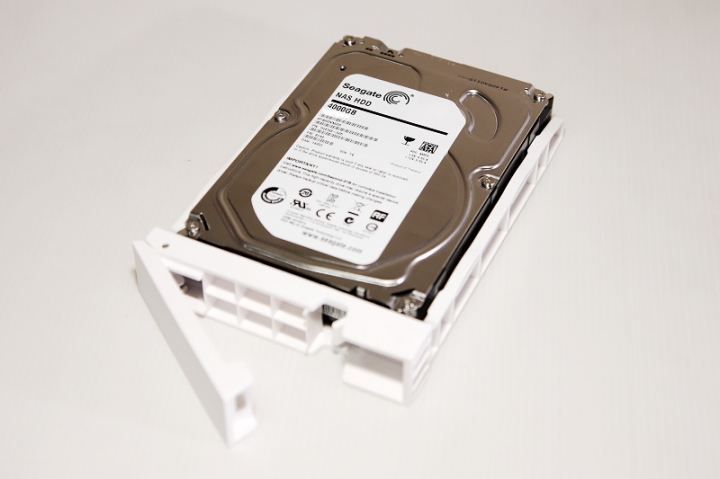 QNAP TS-451 與 Seagate NAS HDD開箱分享