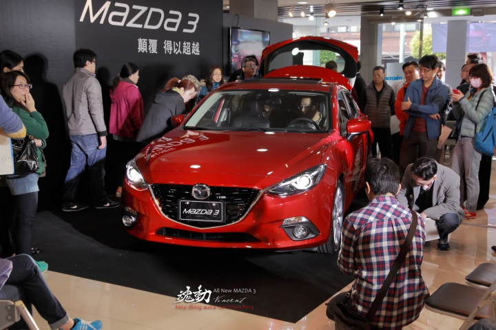 Mazda 3 CROSSOVER CUV變種休旅