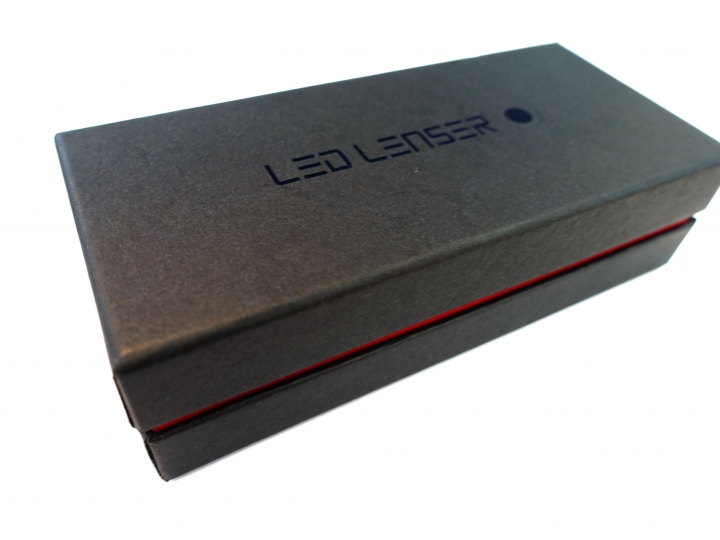 HI! LED LENSER F1 簡易開箱