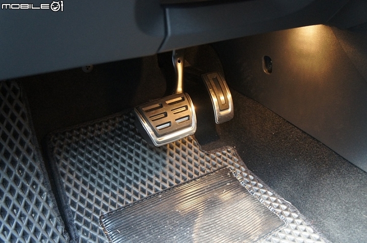 2015年式Octavia combi RS TSI開箱~!!