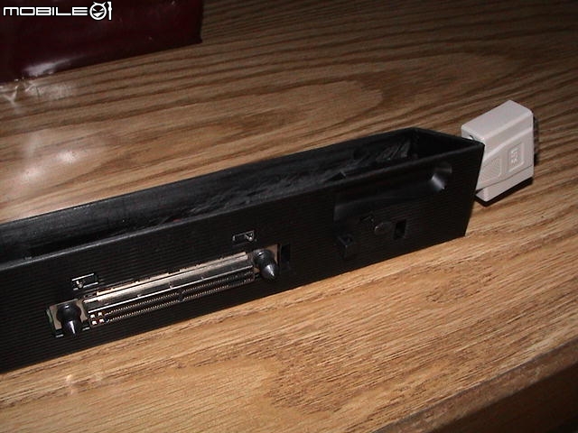 IBM T/X/A/R Series 無內建 COM PORT 的改裝方法