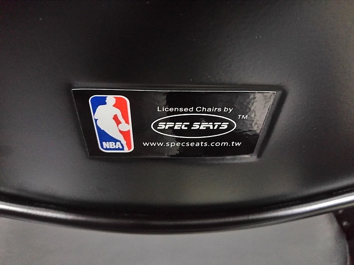 NBA 折疊椅
