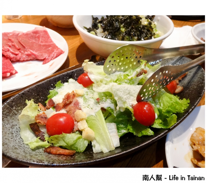 【台南市東區-美食】南紡夢時代 #牛角日式炭火燒肉(燒肉吃到飽版)#