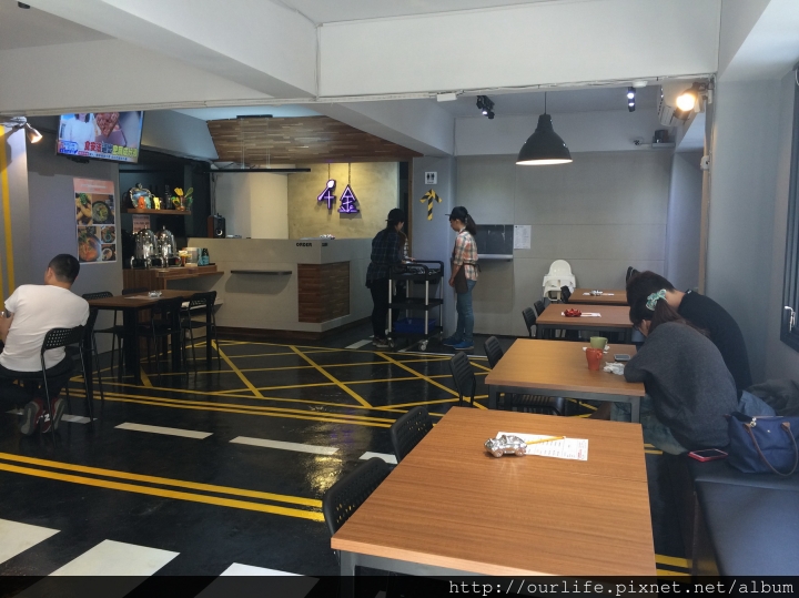 中友商圈.咖啡鑽最新品牌-義式鍋麵@千金in一中