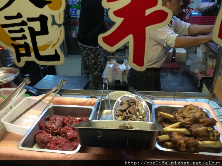 台中北屯.80元肉多嫩甜的羊肉湯@吳記岡山羊肉
