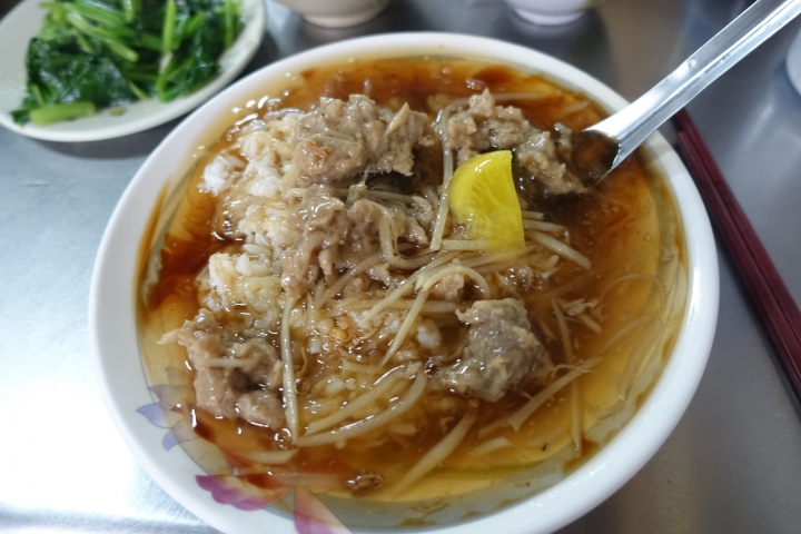 台中傳承在地好味道 正老牌香菇肉羹飯 2014/12/26