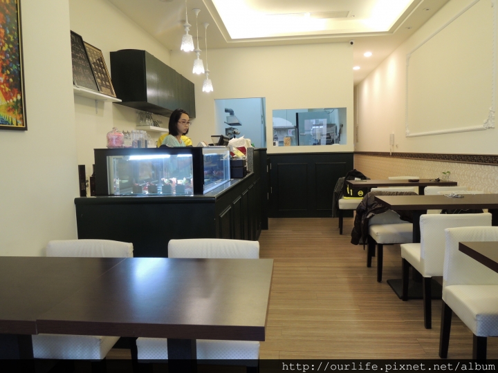 台中sogo.超水準有深度的現烤草莓千層酥@甜忌廉甜點店Cream&Sugar(+wifi)