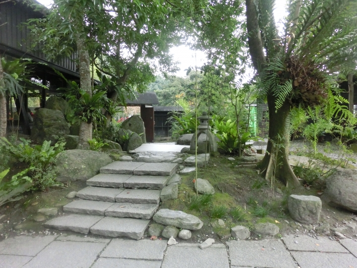 花蓮鳳林鄉/ 被遺忘的故鄉~月蘆 復古日式風格餐廳 (道地的客家料理) - 梅子雞 桶雞私房美味 要訂才吃的到