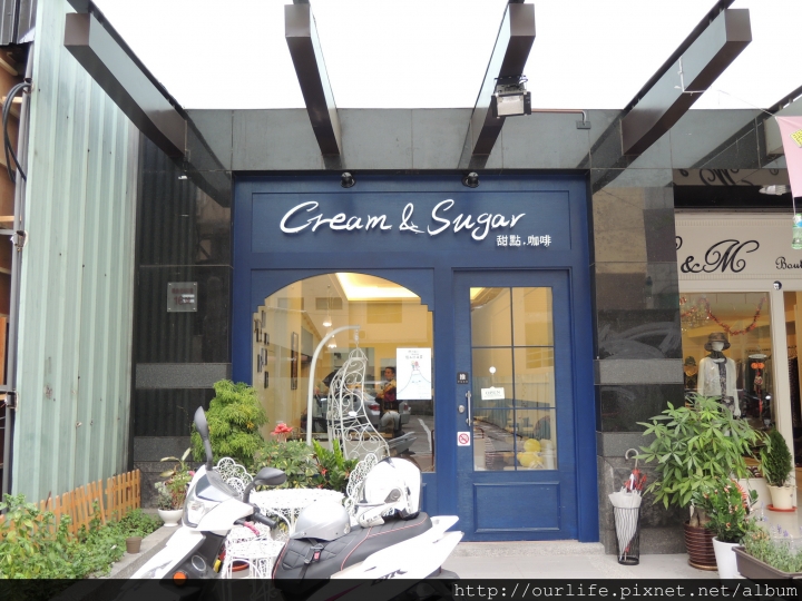 台中sogo.超水準有深度的現烤草莓千層酥@甜忌廉甜點店Cream&Sugar(+wifi)