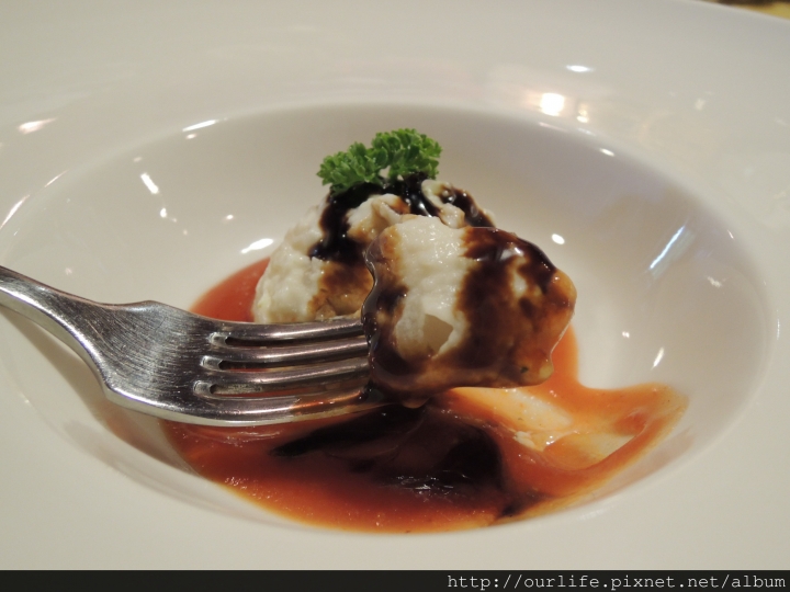 台中大里.軟嫩鮮甜又多汁的法式油封鴨胸@廚異料理牛排館(+wifi)