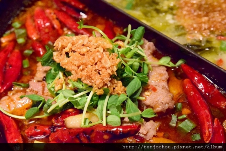 花花,甲飽沒【台北食記】東區 川巴子 川式麻辣火鍋 小菜吃到飽8