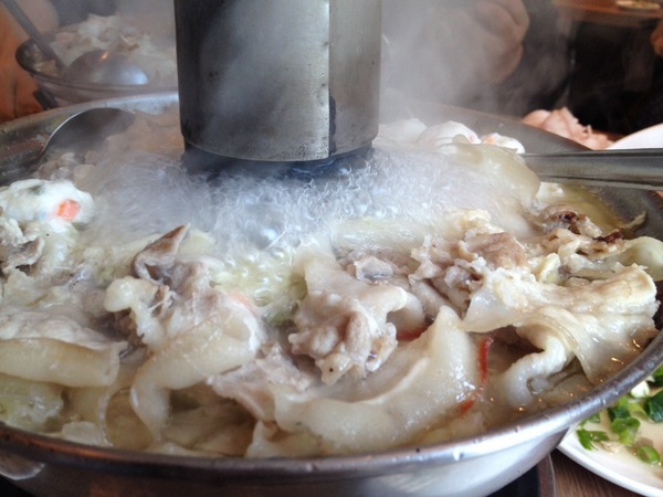 劉家酸菜白肉鍋-來試試遠近馳名的酸味