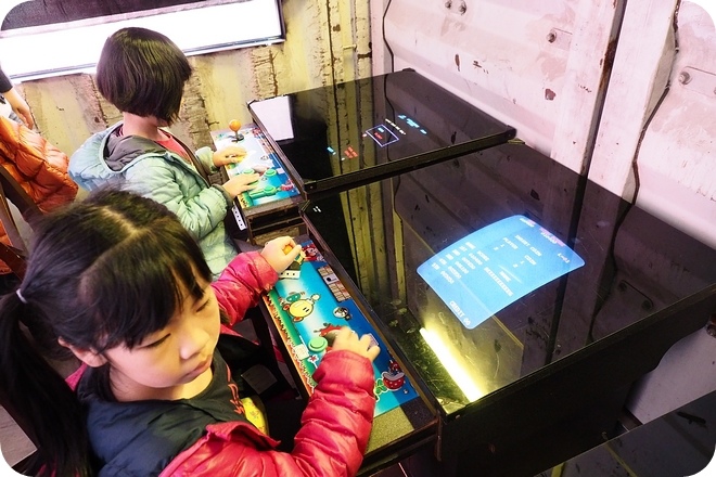 【痞子英雄冰凍時空展】到夢時代當痞子英雄:躲雷射,玩飛人,零下18度冰宮還有塔羅牌算命