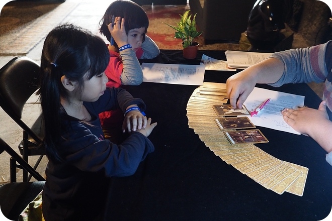 【痞子英雄冰凍時空展】到夢時代當痞子英雄:躲雷射,玩飛人,零下18度冰宮還有塔羅牌算命