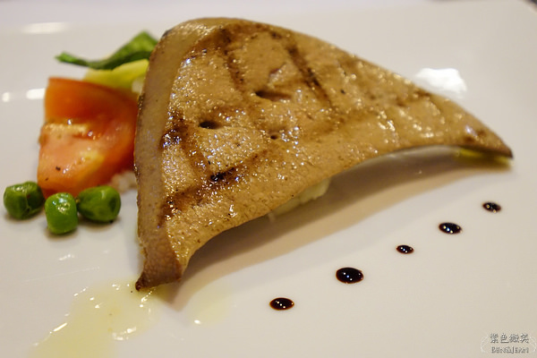 忠孝敦化站▋Mr.Onion牛排餐廳~多樣化精緻套餐,滿足每一張挑剔的嘴