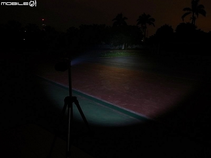 OLIGHT S30 側按小直筒