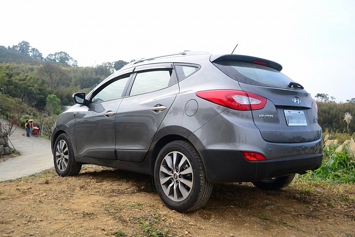 【開箱】HYUNDAI 2015 new IX35 尊貴柴油2.0 旋風灰色