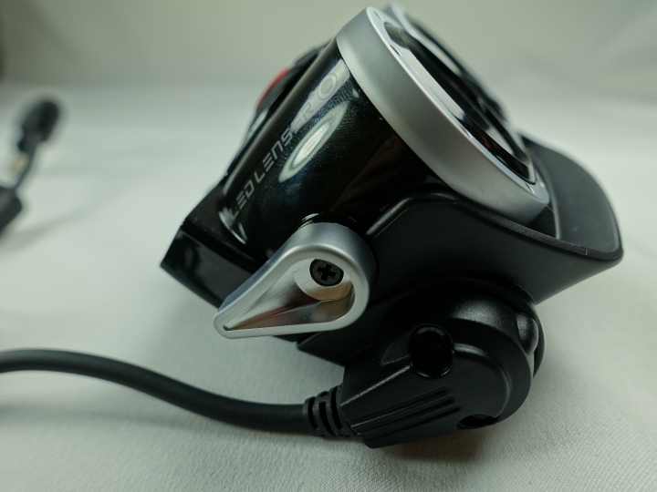 德國LED LENSER XEO 19R 高流明頭燈開箱!
