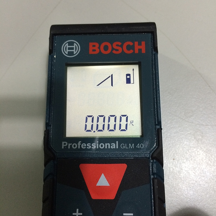 【開箱】房仲神器BOSCH台規GLM 40 Professional 雷射測距儀