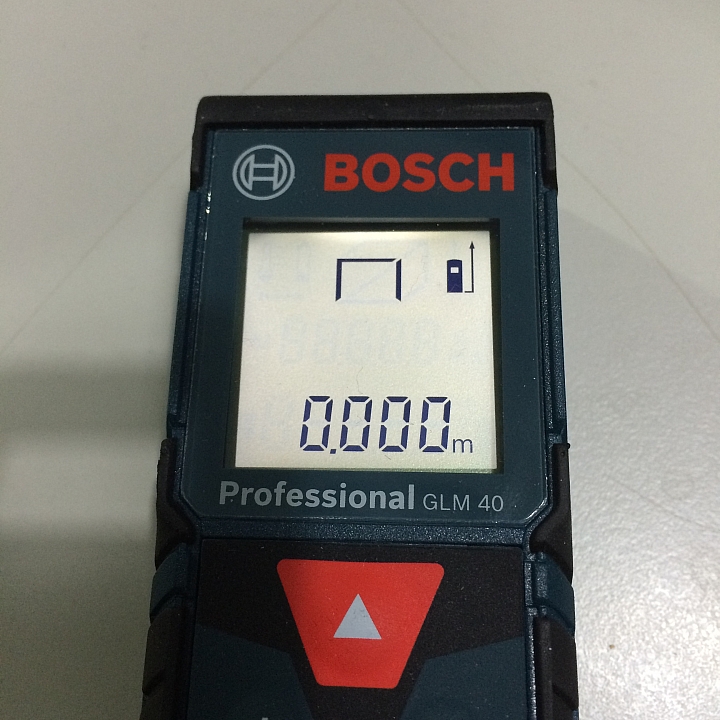 【開箱】房仲神器BOSCH台規GLM 40 Professional 雷射測距儀