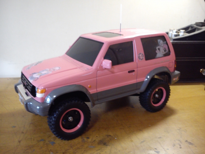 人生的第一台TAMIYA 1/10 RC 粉嫩登場
