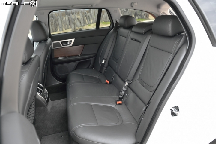 不只同中求異 Jaguar XF Sportbrake 2.2D Luxury
