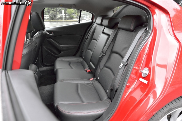 震撼市場新星 Mazda Mazda3 5D