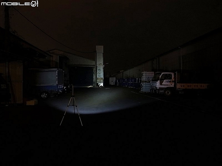 OLIGHT S30 側按小直筒