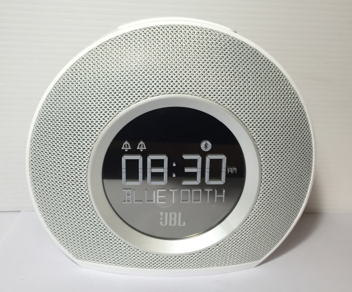 開箱 JBL HORIZON 無線藍牙/收音機 床頭音響