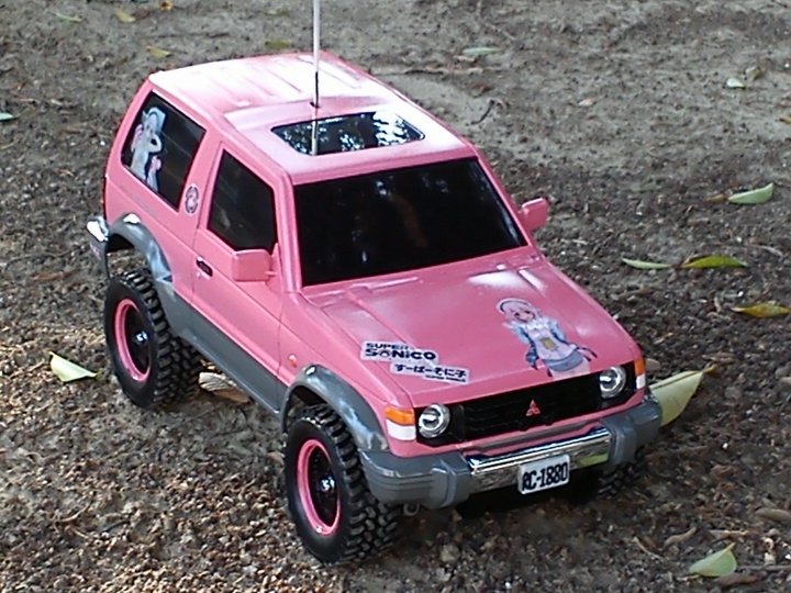 人生的第一台TAMIYA 1/10 RC 粉嫩登場