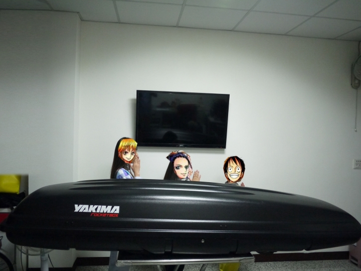 我家也有一艘船之 YAKIMA ROCKETBOX 16 火箭筒車頂箱