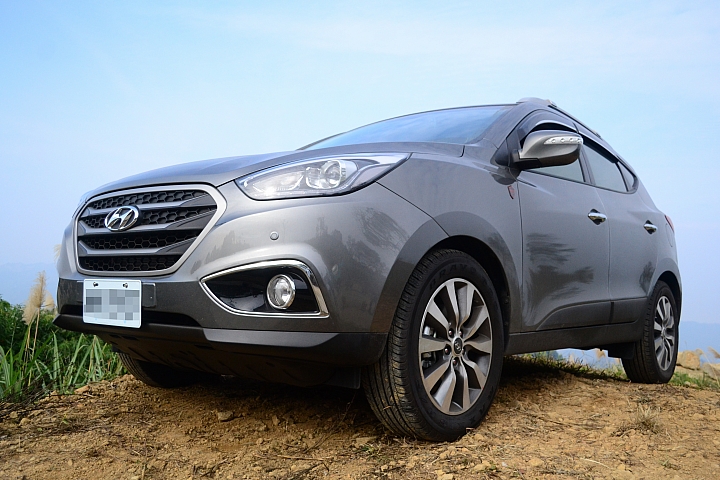 【開箱】HYUNDAI 2015 new IX35 尊貴柴油2.0 旋風灰色