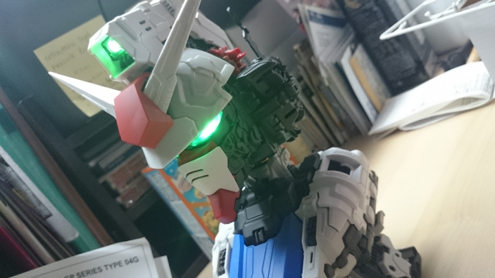 1/20 GP04 鋼彈頭像