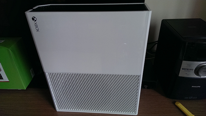 Xboxone 士官長合輯同捆白色機(圖少)
